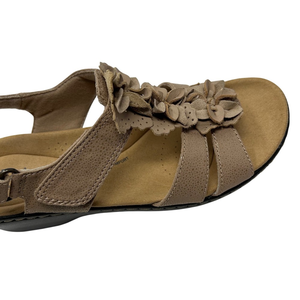 Clarks Merliah Sheryl Sand Interest Floral Wedge Sandals Tan 7.5M - Picture 7 of 16